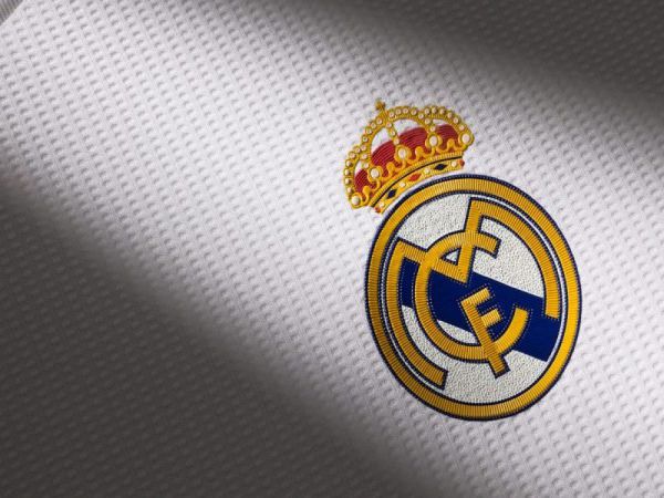 Logo Real Madrid đã thay đổi như thế nào trong suốt lịch sử?