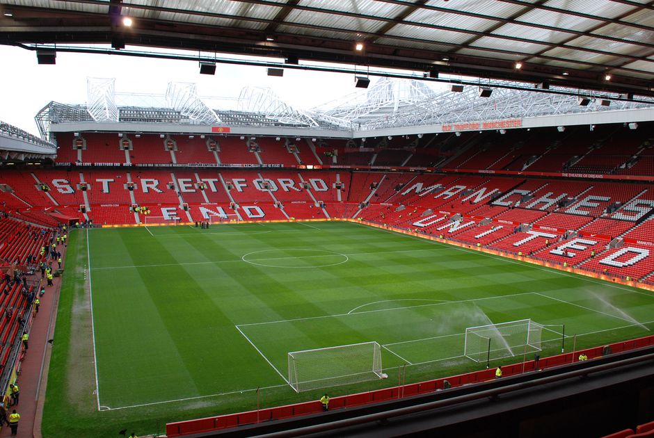 Sân vận động Old Trafford, Anh - Nhà hàng Dream