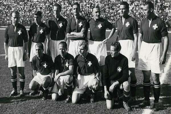 Catenaccio là gì? Tìm hiểu lối chơi phòng ngự của Ý.