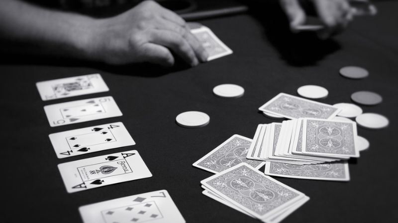 Cấu tạo bộ bài Poker gồm 52 lá