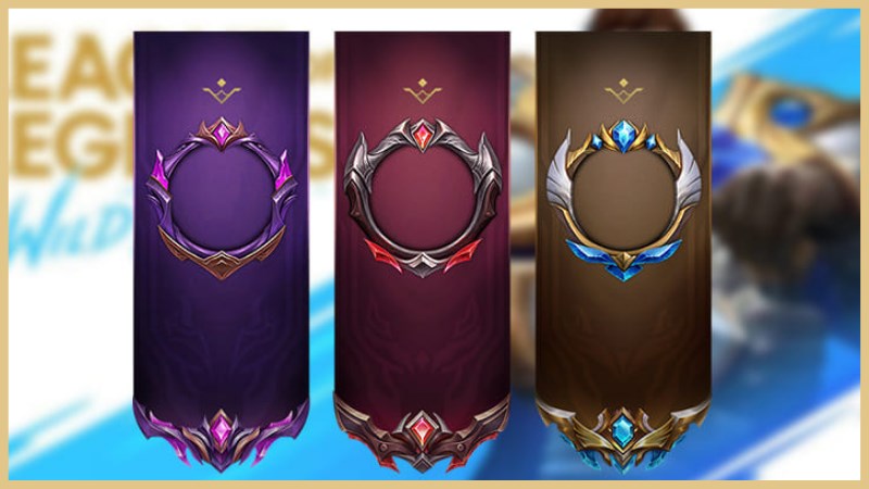 Phần thưởng khung viền và trang phục vinh quang sau khi mùa giải kết thúc